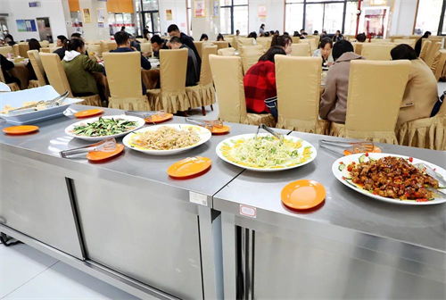 繼續教育學院餐飲服務社會化 提升后勤服務質量水平